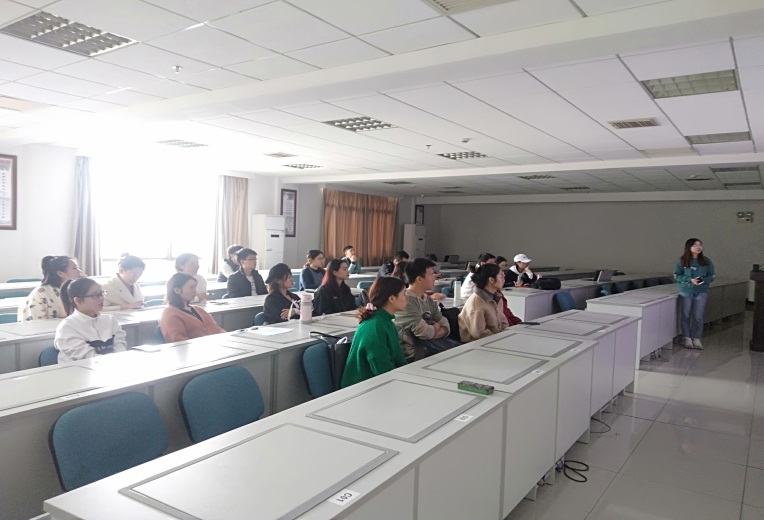 说明: E:\党建工作总文件夹\bv伟德国际1946数统公司研究生党支部\会议图片\学习贯彻习近平在湖南考察重要讲话精神\5.jpg